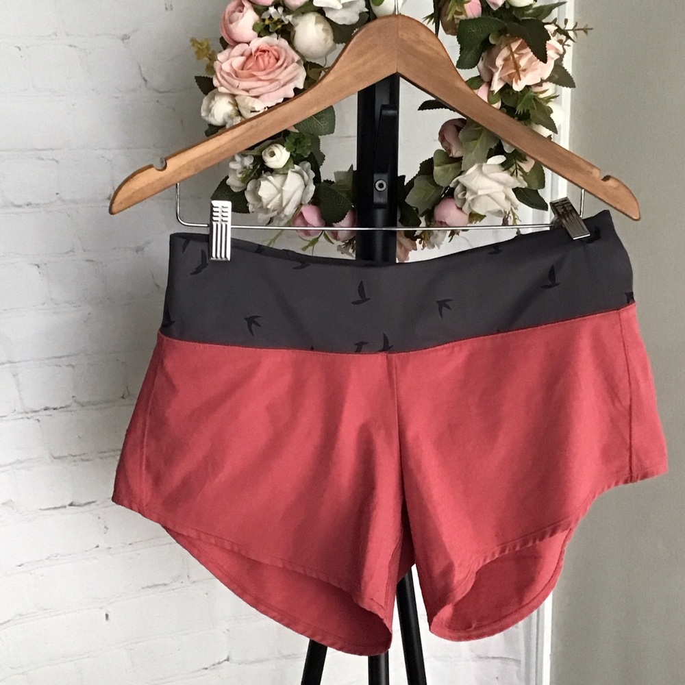 OISELLE Women's Athletic Coral and Gray Shorts